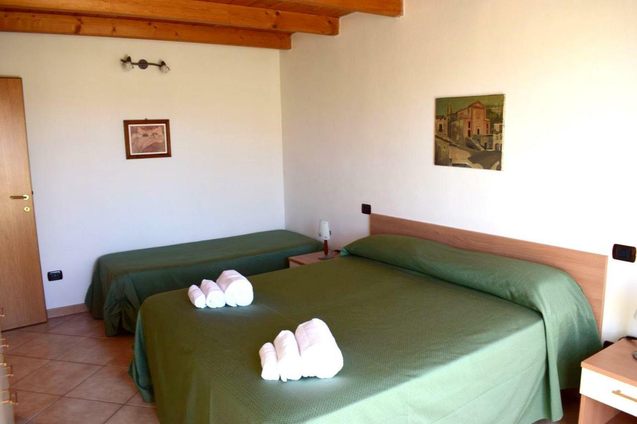 Costa Del Sinis Apartment Cabras Ngoại thất bức ảnh
